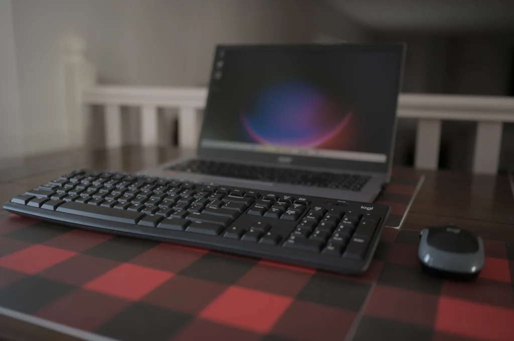 Logitech MK270 2.4GHz Wireless Keyboard and Mouse Combo Comprehensive Review