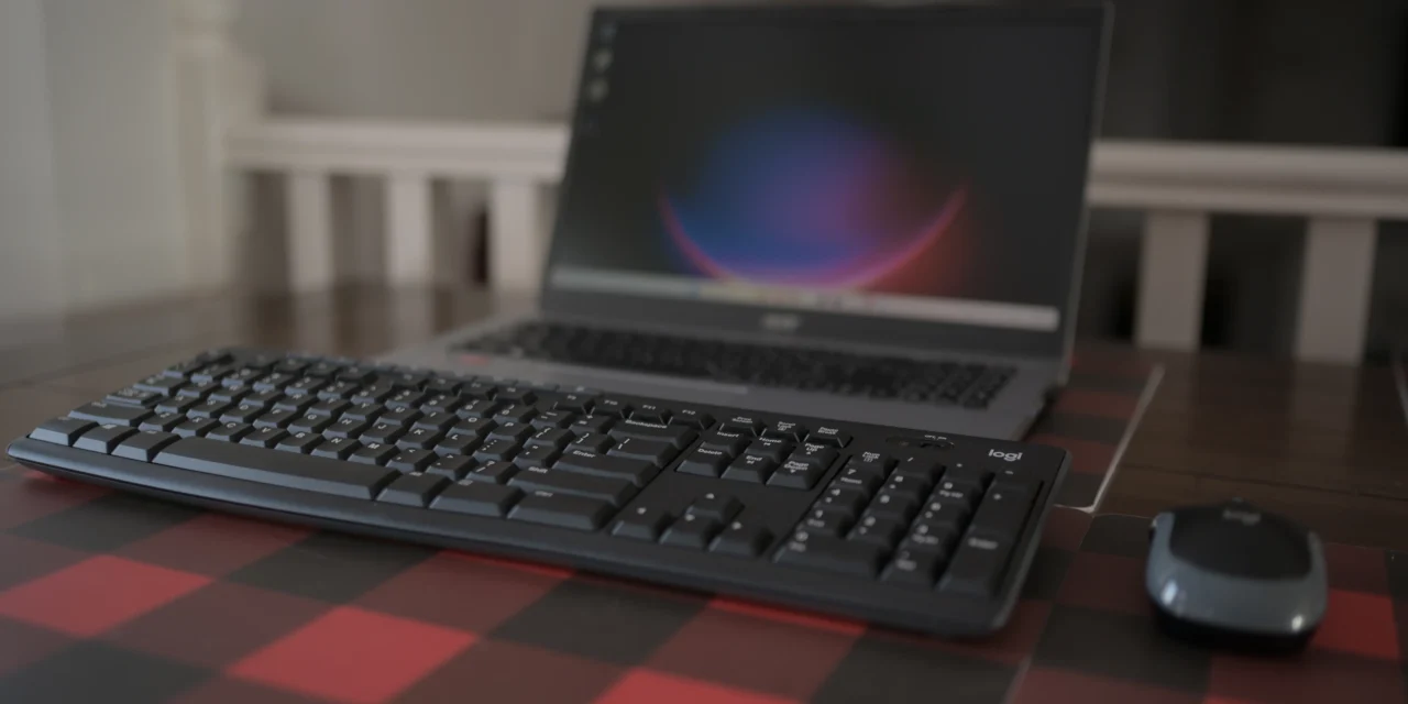 Logitech MK270 2.4GHz Wireless Keyboard and Mouse Combo Comprehensive Review